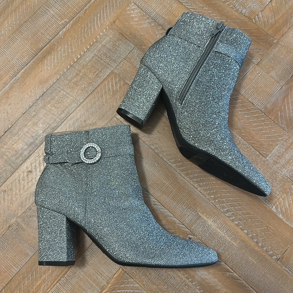 Life Stride Pewter Shimmer Pointed Toe Block Heel Silver Ankle Boot Bootie - Picture 6 of 13